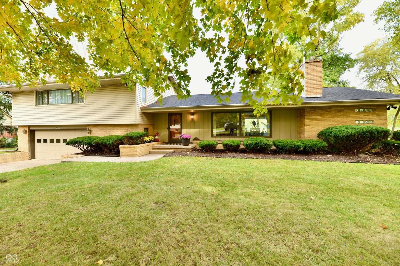 Front exterior at 9254 W Forest Drive, Elwood, IN