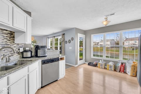 Photo of 8626 Golden Falls Circle, Avon, IN