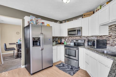 Photo of 8626 Golden Falls Circle, Avon, IN