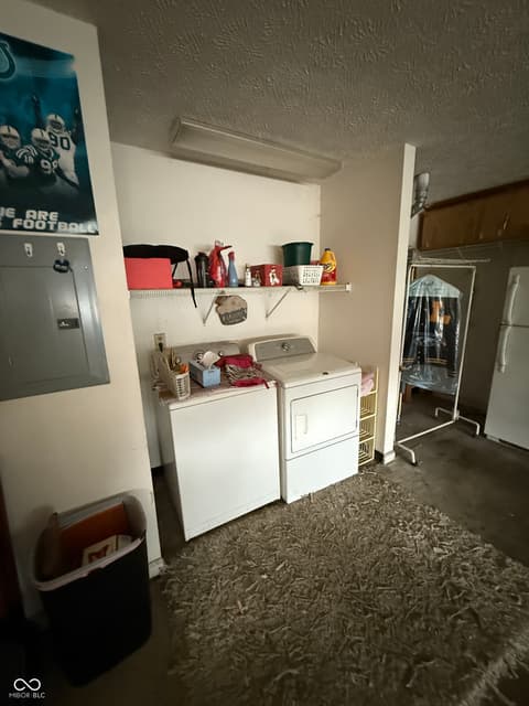 Laundry room at 908 Sorrell Court, Lebanon, IN