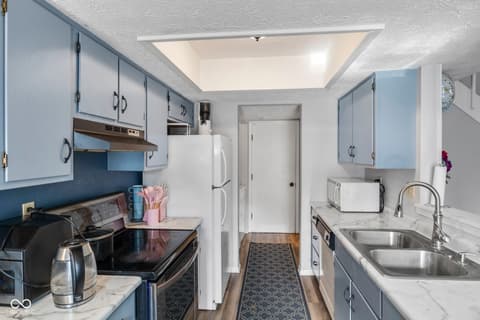 Photo of 2524 Chaseway Court, Indianapolis, IN