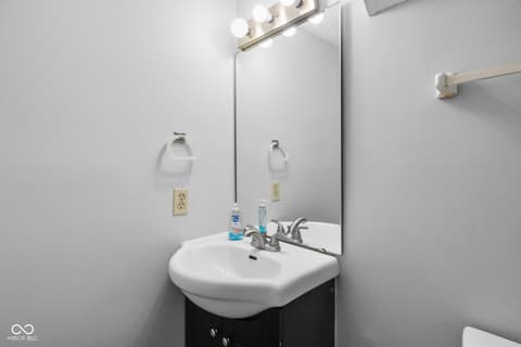 Photo of 2524 Chaseway Court, Indianapolis, IN