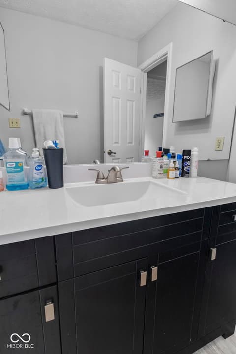 Photo of 2524 Chaseway Court, Indianapolis, IN