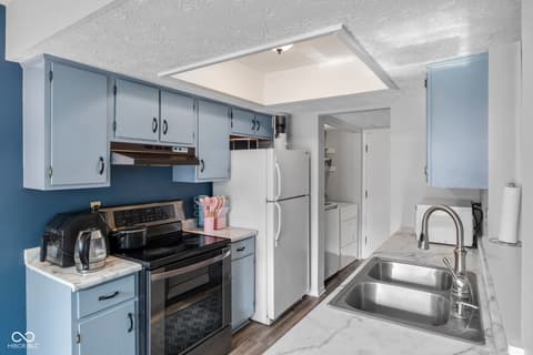 Photo of 2524 Chaseway Court, Indianapolis, IN