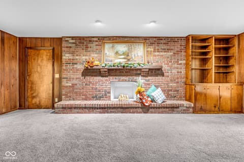 Photo of 1897 E Crystal Creek Drive, Terre Haute, IN