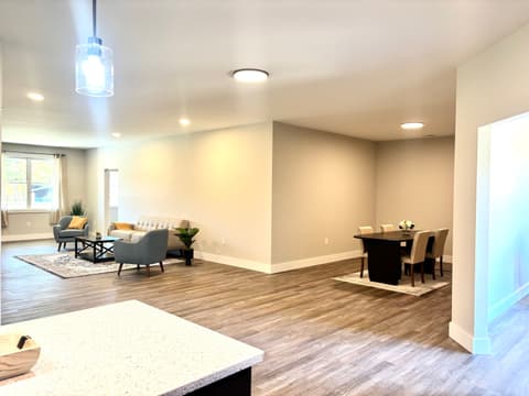 Living room at 710 White Oak Road, Spencer, IN