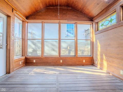 Bonus room at 123 S Jennings Street, North Vernon, IN