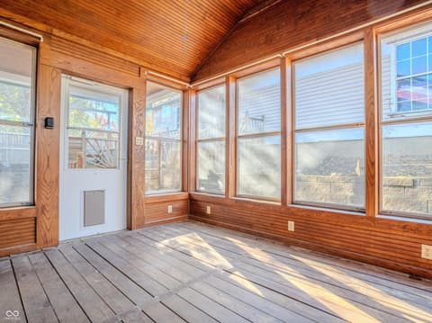 Bonus room at 123 S Jennings Street, North Vernon, IN