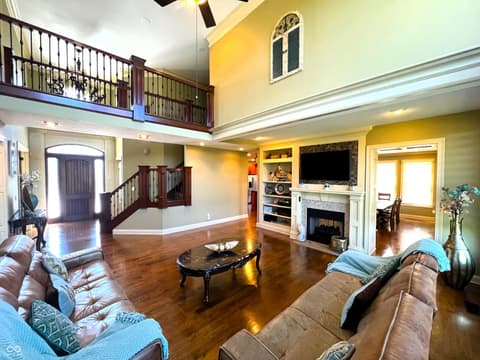 Photo of 6668 Silver Creek Drive, Indianapolis, IN