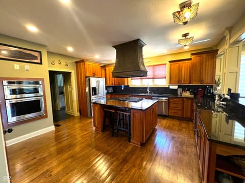 Photo of 6668 Silver Creek Drive, Indianapolis, IN