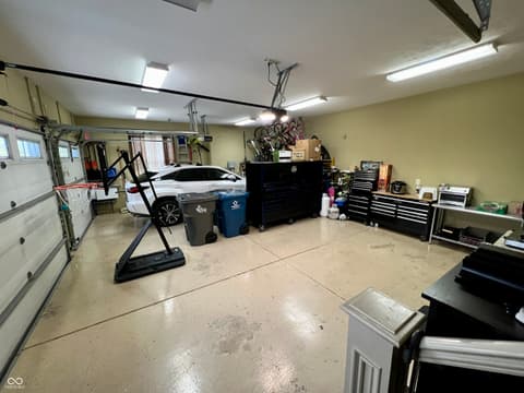 Photo of 6668 Silver Creek Drive, Indianapolis, IN