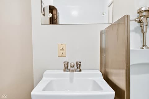 Photo of 2123 Greasy Creek Road, Nashville, IN