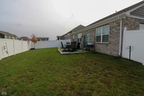 Photo of 914 Ridge Rock Lane, Bargersville, IN