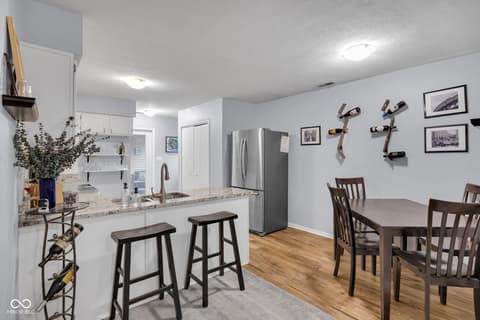 Photo of 802 N Park Avenue, Indianapolis, IN