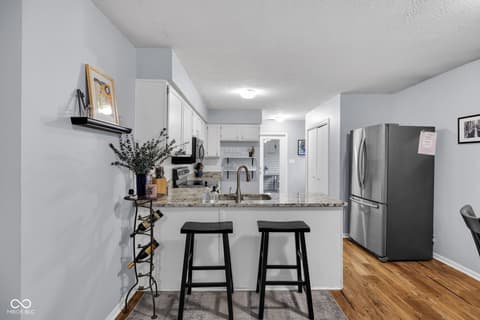Photo of 802 N Park Avenue, Indianapolis, IN