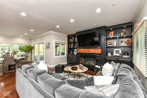Photo of 10815 Diamond Drive, Carmel, IN