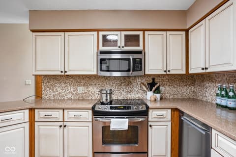 Photo of 947 Tamarack Circle North Drive, Indianapolis, IN