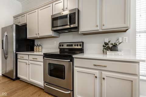 Photo of 450 E Ohio Street, Indianapolis, IN
