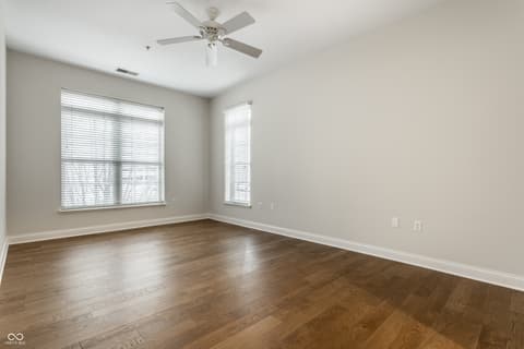 Photo of 450 E Ohio Street, Indianapolis, IN