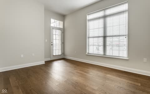 Photo of 450 E Ohio Street, Indianapolis, IN