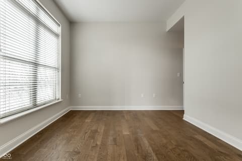 Photo of 450 E Ohio Street, Indianapolis, IN