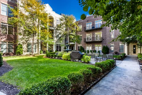 Photo of 450 E Ohio Street, Indianapolis, IN