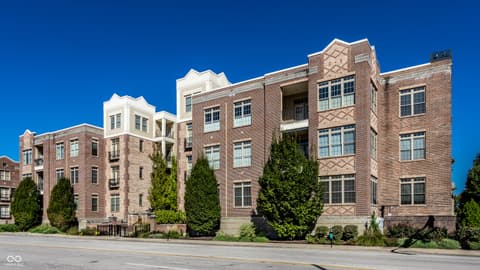 Photo of 450 E Ohio Street, Indianapolis, IN