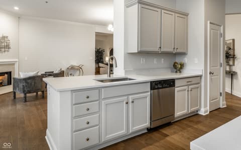 Photo of 450 E Ohio Street, Indianapolis, IN