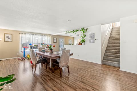 Family room at 1225 Maple Trace Way, Sheridan, IN