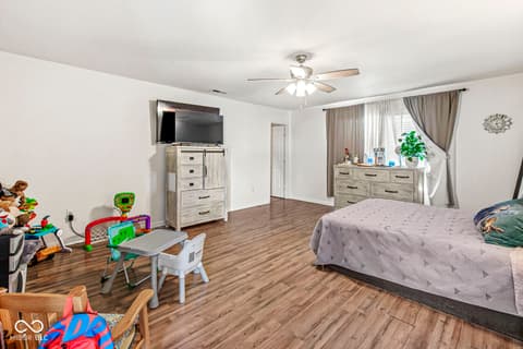 Primary bedroom at 1225 Maple Trace Way, Sheridan, IN
