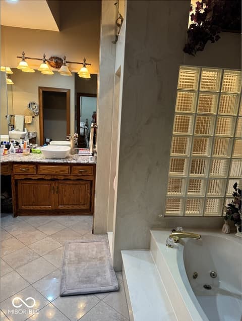 Photo of 1406 S Harmony Trail, Greenfield, IN