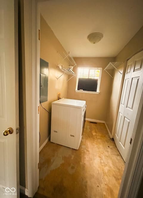 Laundry room at 3758 S Walter Avenue, Bloomington, IN