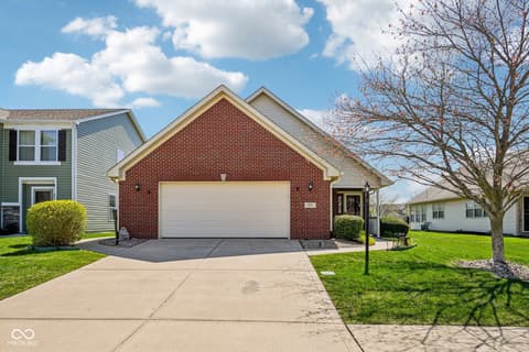 933 Amesbury Court