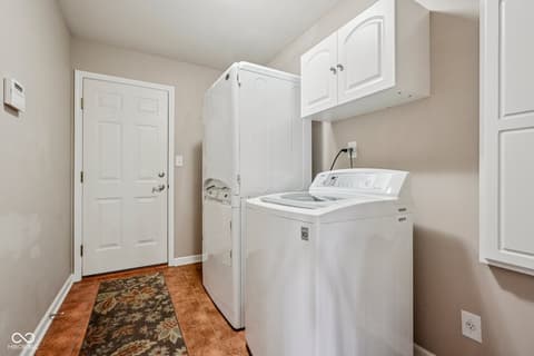 Laundry room at 933 Amesbury Court, Indianapolis, IN