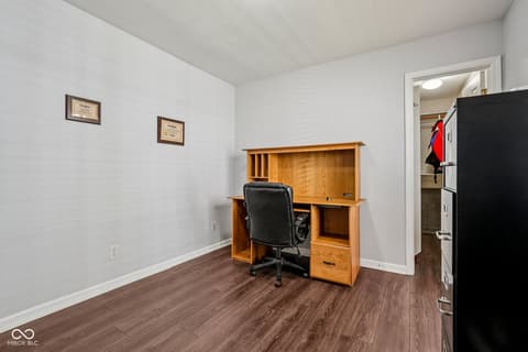 Home office at 933 Amesbury Court, Indianapolis, IN