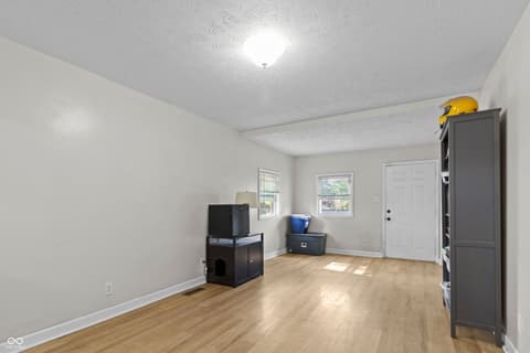 Foyer at 439 S Oakland Avenue, Indianapolis, IN