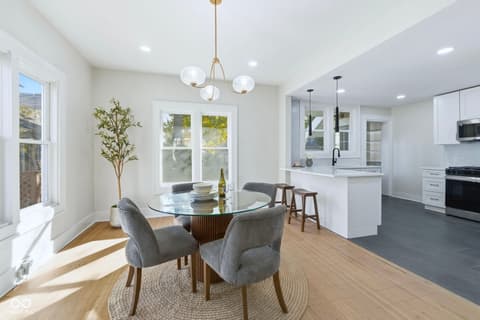 Photo of 551 E 40th Street, Indianapolis, IN