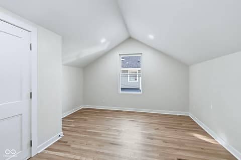 Photo of 551 E 40th Street, Indianapolis, IN