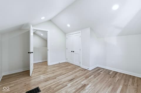 Photo of 551 E 40th Street, Indianapolis, IN