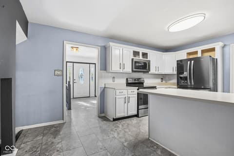 Photo of 4404 Devon Lake Road, Indianapolis, IN