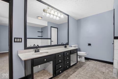 Photo of 4404 Devon Lake Road, Indianapolis, IN