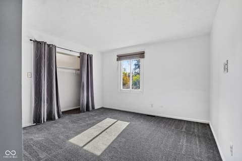 Photo of 4404 Devon Lake Road, Indianapolis, IN