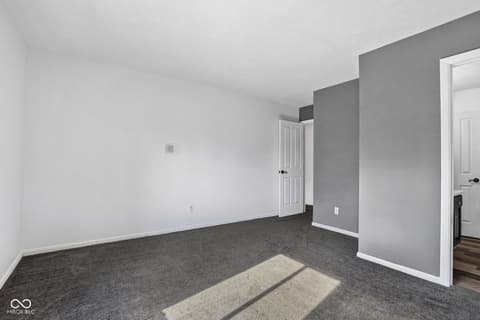 Photo of 4404 Devon Lake Road, Indianapolis, IN