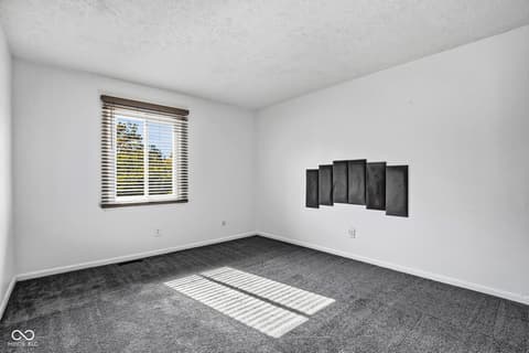 Photo of 4404 Devon Lake Road, Indianapolis, IN