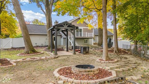 Photo of 4404 Devon Lake Road, Indianapolis, IN
