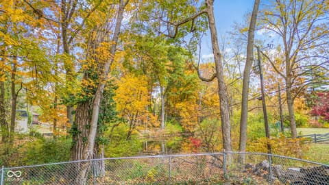 Photo of 4404 Devon Lake Road, Indianapolis, IN