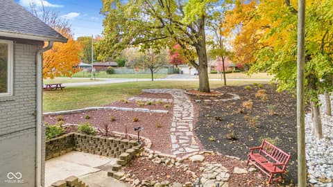 Photo of 4404 Devon Lake Road, Indianapolis, IN