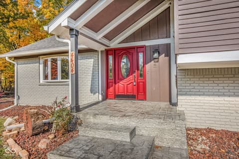 Photo of 4404 Devon Lake Road, Indianapolis, IN