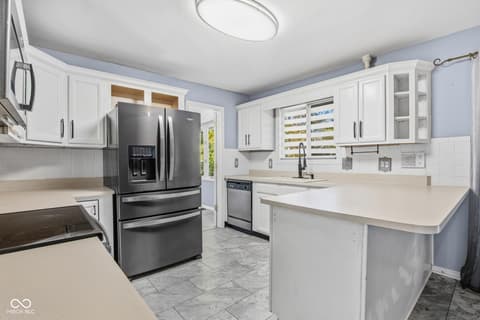 Photo of 4404 Devon Lake Road, Indianapolis, IN
