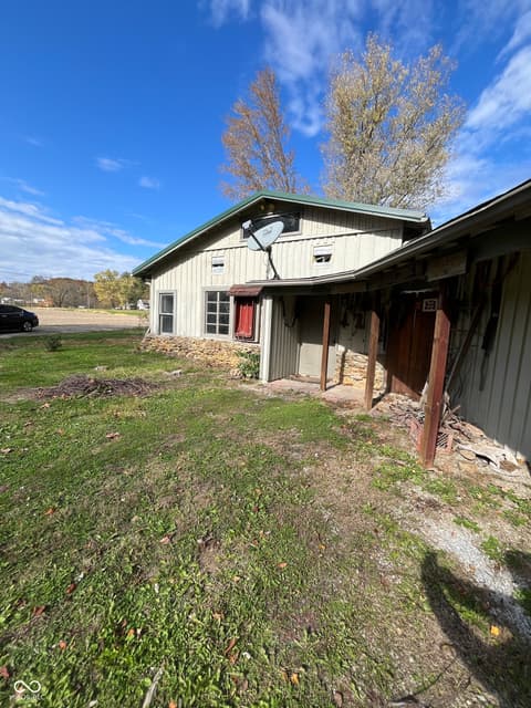 Side exterior at 4007 E State Road 46, Nashville, IN